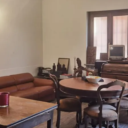 Meina, 2 Camere, 2 Bagni, Giardinetto 아파트 메이나