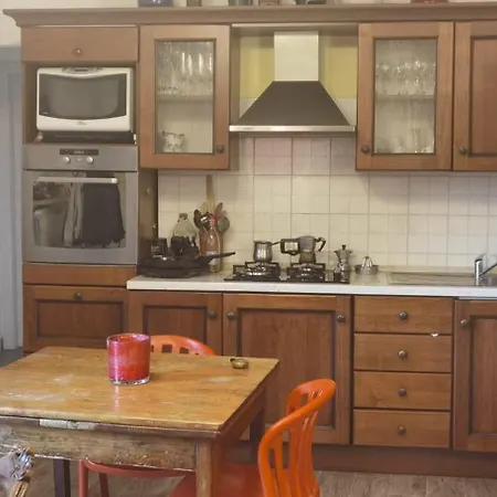 Meina, 2 Camere, 2 Bagni, Giardinetto *