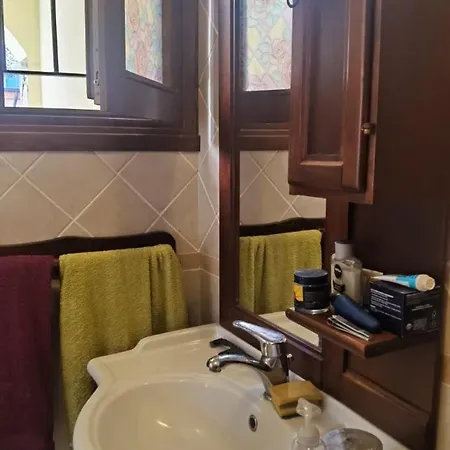 Meina, 2 Camere, 2 Bagni, Giardinetto 아파트 메이나