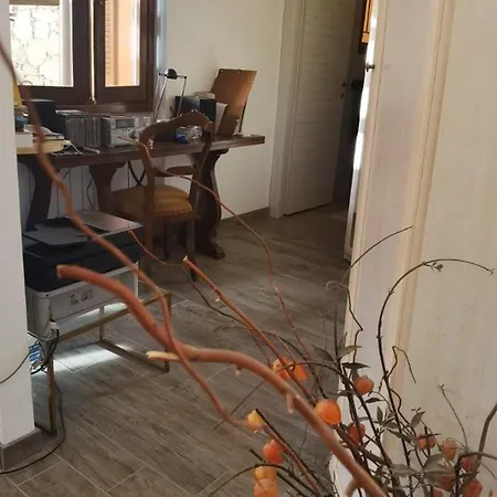 Meina, 2 Camere, 2 Bagni, Giardinetto Appartement *