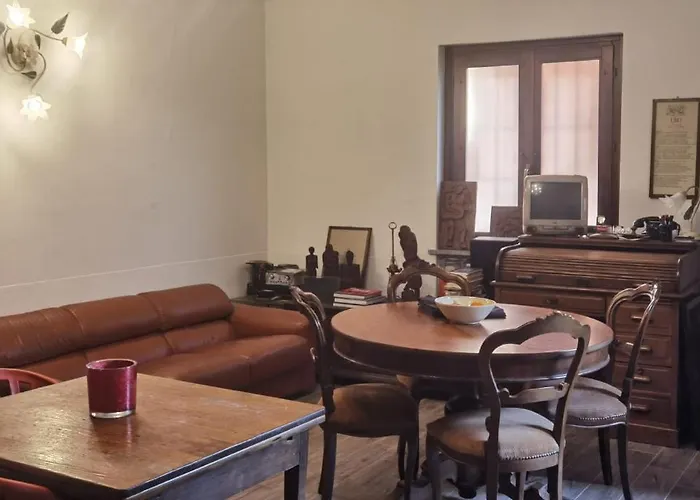 Meina, 2 Camere, 2 Bagni, Giardinetto Appartement Meina